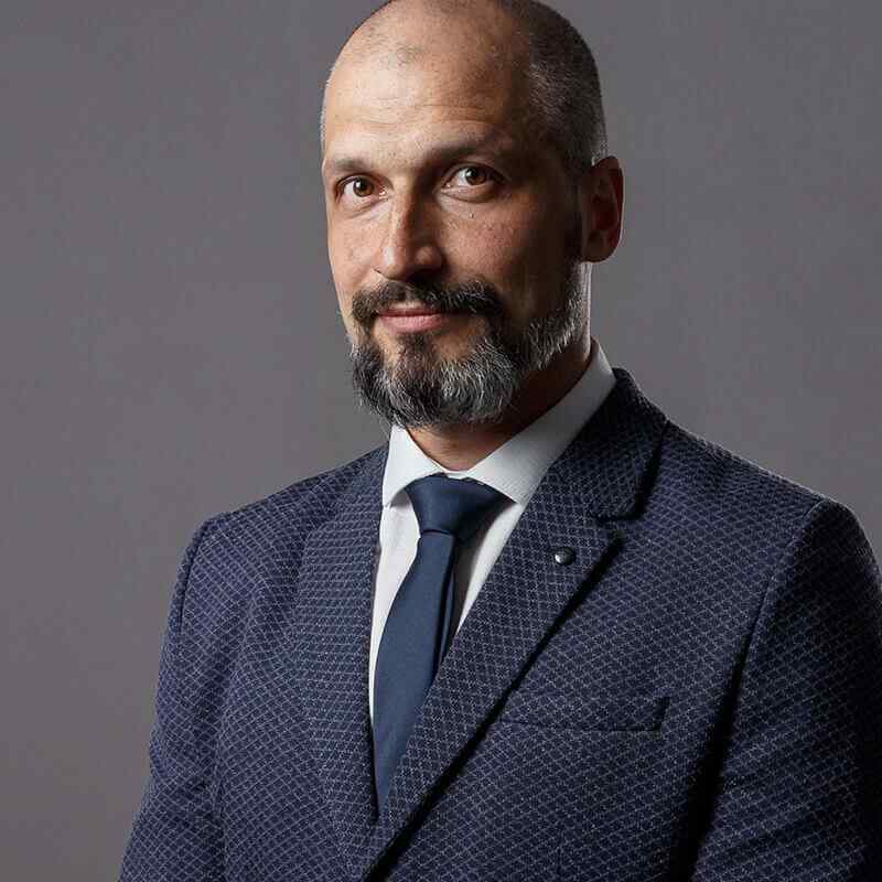 https://www.studiolegalearena.it/wp-content/uploads/2019/10/inner_team_01-1.jpg